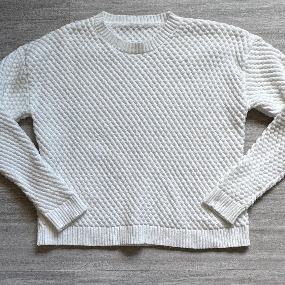 Crew neck thermal sweater. Size L. Worn once. Super warm!